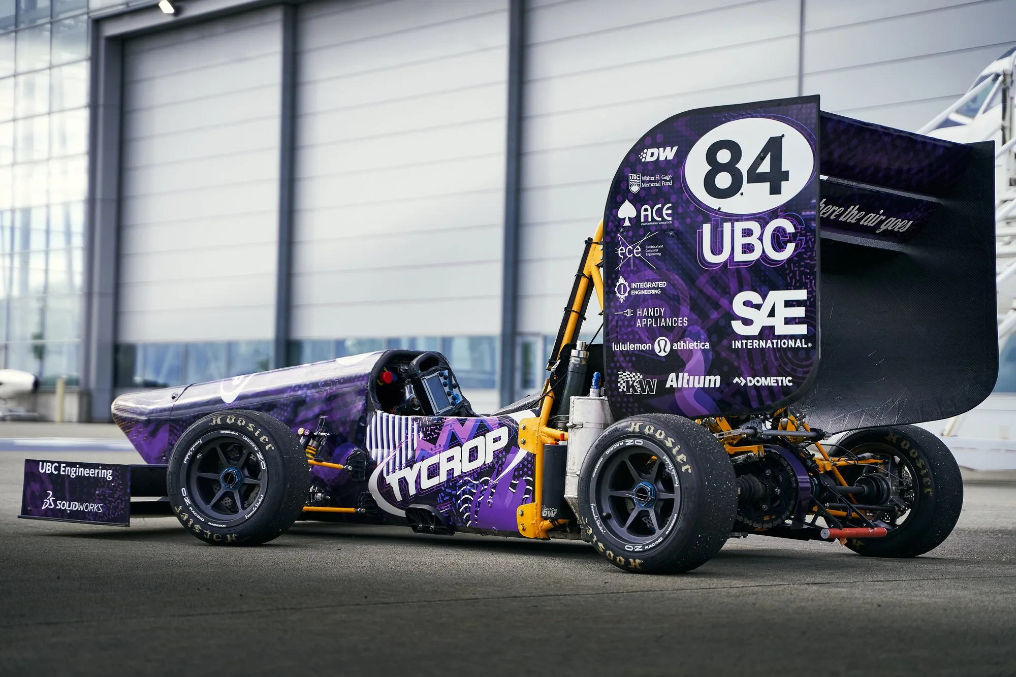 Rear wing detail